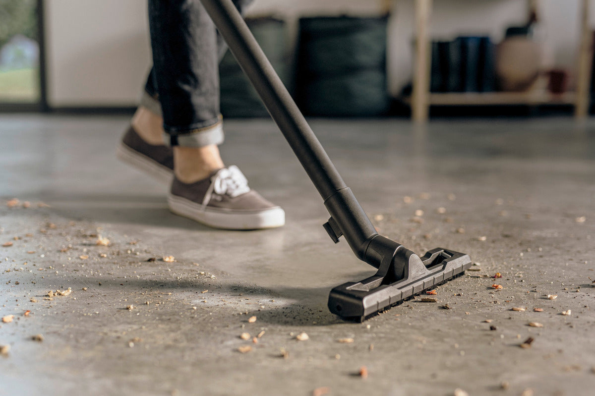 KARCHER VACUUM CLEANER WD4